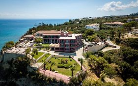 Balcony Hotel